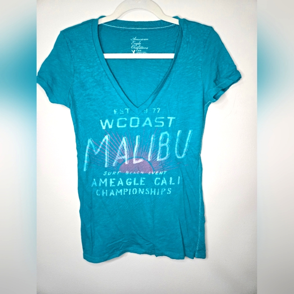 American Eagle Outfitters aqua t-shirt v-neck women's size medium vintage